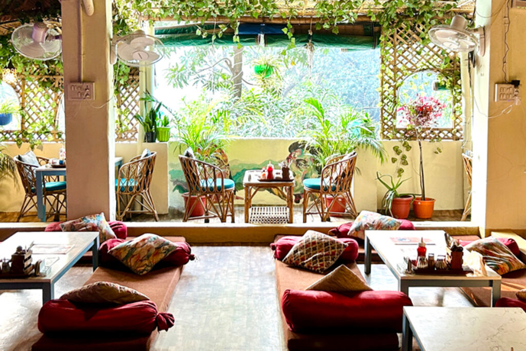 A Local’s Guide to the Best Cafes in Rishikesh