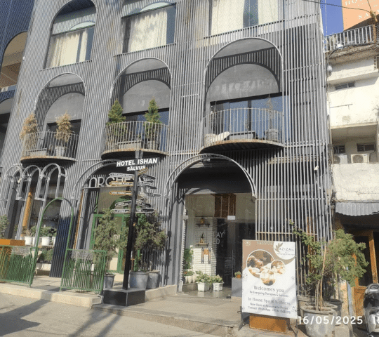 The Arches Cafe & Bakery